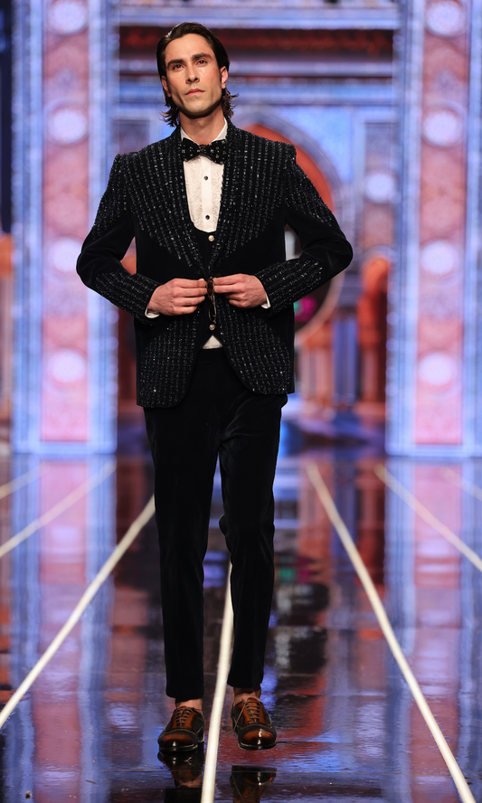 Kai Zardozi Work Tie Event Men
