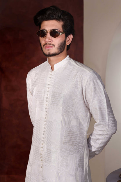 White Chikankari Lopp Button Kurta