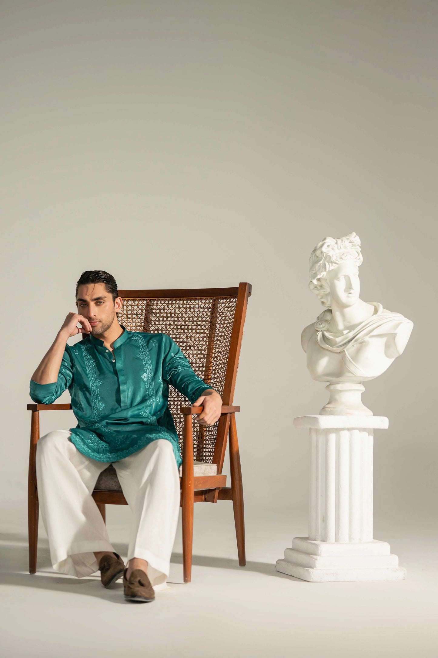 Beryl Emb Kurta With Farshi Shalwar