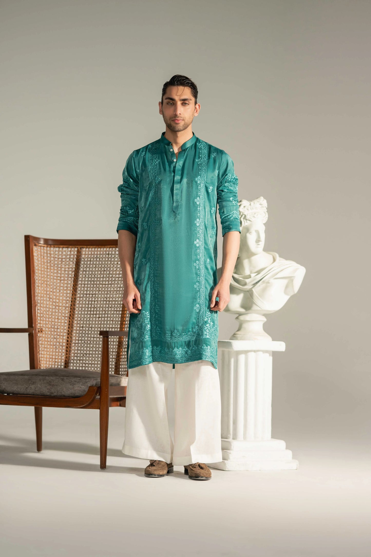 Beryl Emb Kurta With Farshi Shalwar