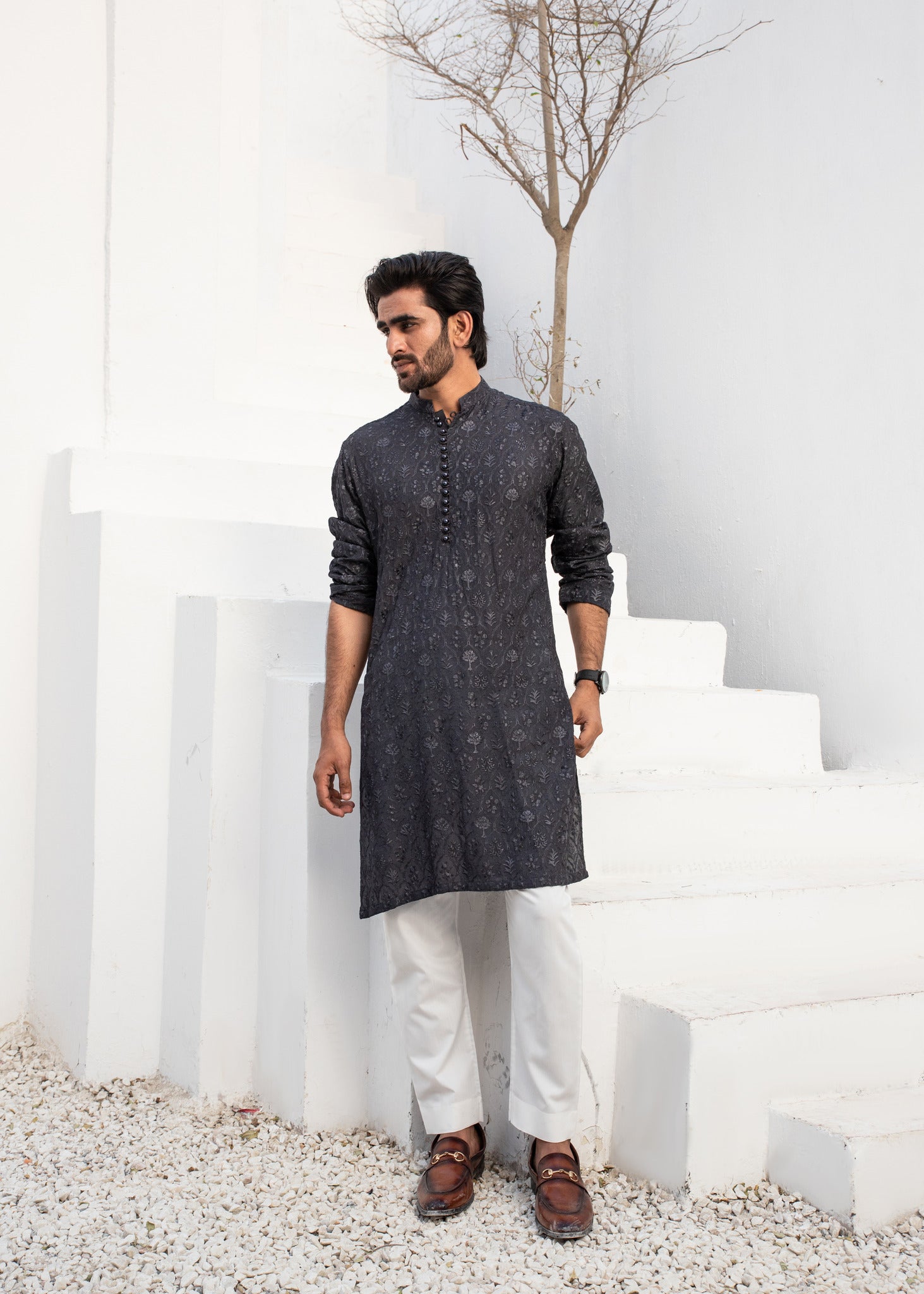 chikan dress designs Introducing our stunning new dress from Meenakshi Lucknow Chikankari Designers! Made from soft, breathable cotton, this dress is perfect for any season. It features exquisite shadow work, beautifully combined with Mukesh and