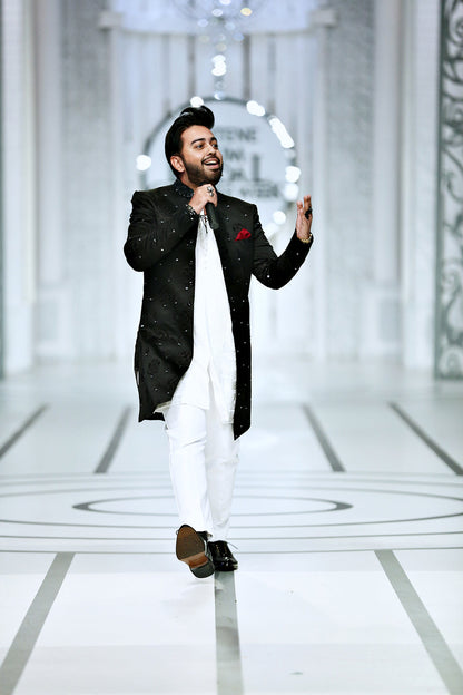 Pakistani Wedding Dresses For Men – Mashal Couture Pakistani Wedding Dresses For Men – Mashal Couture